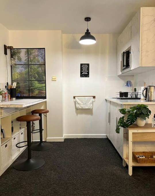 The Studio In The Annex Apartment Potters Bar Ngoại thất bức ảnh
